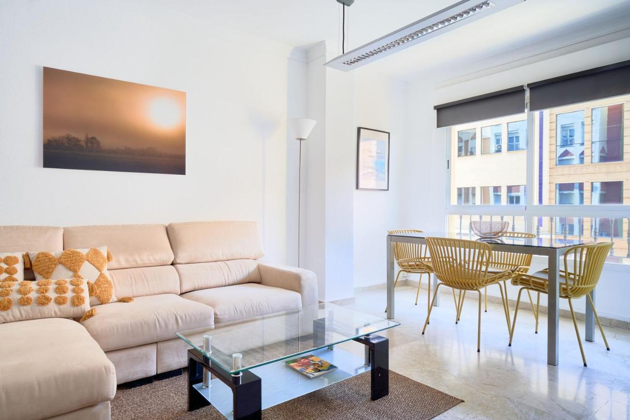 Apartamento 3 Dormitorios Centrico - Parking Incluido Málaga Dış mekan fotoğraf