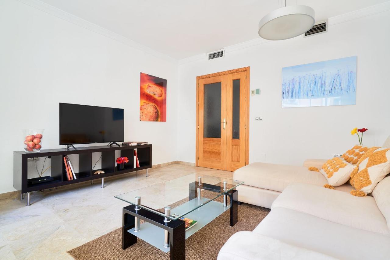 Apartamento 3 Dormitorios Centrico - Parking Incluido Málaga Dış mekan fotoğraf